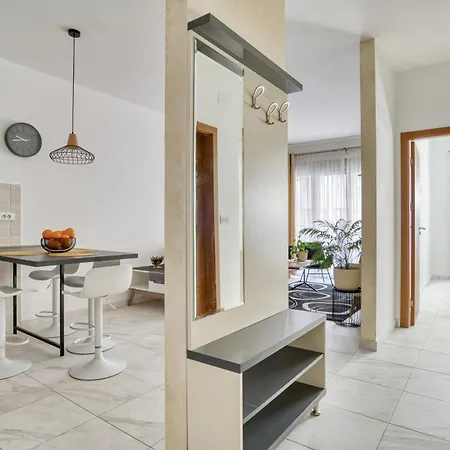 Ada Apartment *