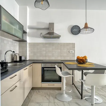 Apartman Ada